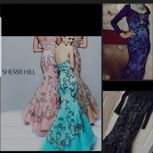 Mermaid style, navy sherri hill dress